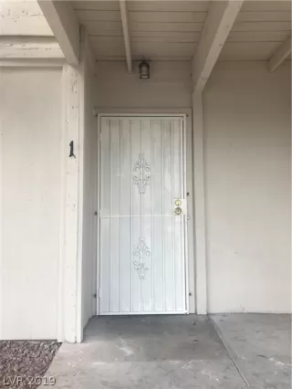 Photo #2: 2118803 Listing