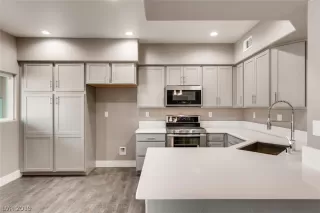 Photo #6: 2118805 Listing 