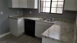 Photo #1: 2118807 Listing