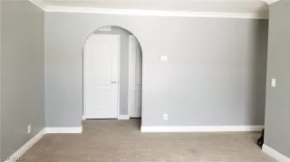 Photo #4: 2118807 Listing