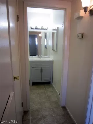 Photo #6: 2118838 Listing