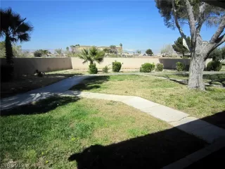 Photo #5: 2118839 Listing