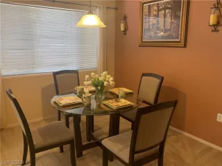 Photo #3: 2118859 Listing