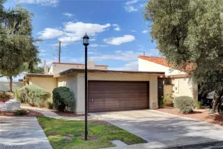 Photo #4: 2118885 Listing