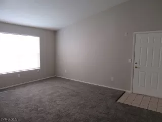 Photo #6: 2118910 Listing