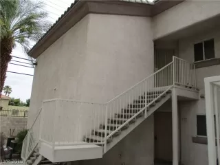 Photo #1: 2118925 Listing 