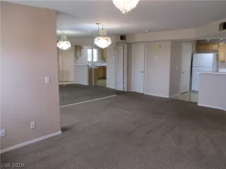 Photo #6: 2118925 Listing 