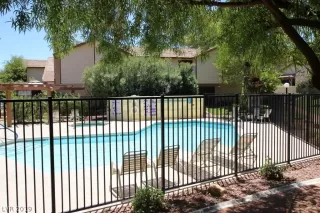 Photo #5: 2118934 Listing