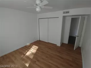 Photo #6: 2118949 Listing