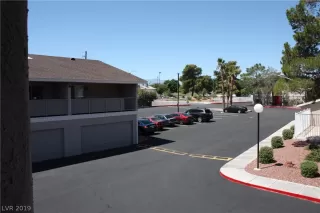 Photo #1: 2118999 Listing 