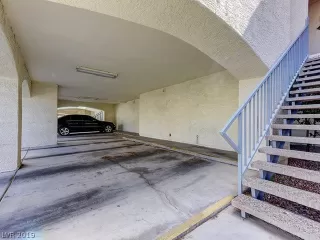 Photo #3: 2119009 Listing