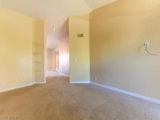 Photo #5: 2119009 Listing