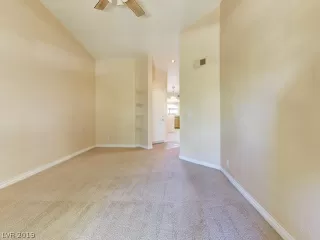 Photo #6: 2119009 Listing