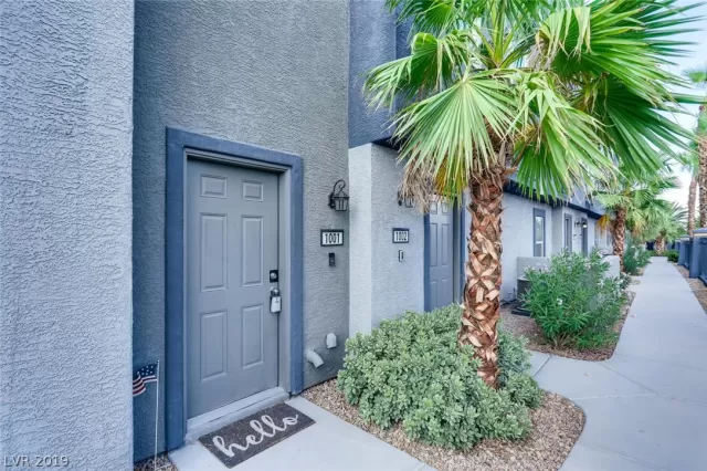 MLS: 2119084 Condo For Sale