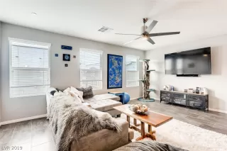 Photo #2: 2119084 Listing 