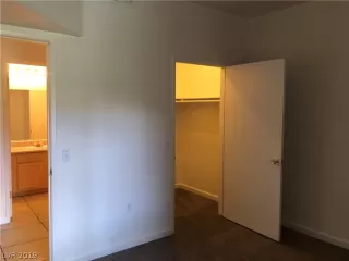 Photo #5: 2119100 Listing