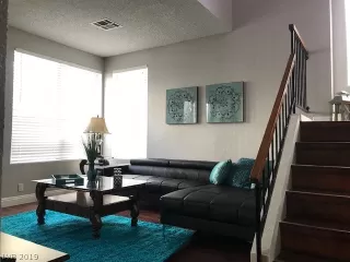 Photo #4: 2119194 Listing