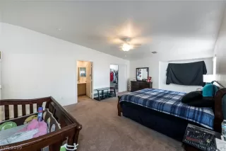 Photo #3: 2119200 Listing