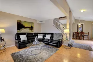 Photo #5: 2119236 Listing