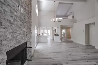 Photo #2: 2119243 Listing