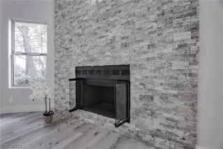 Photo #3: 2119243 Listing