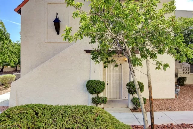 MLS: 2119282 Condo For Sale