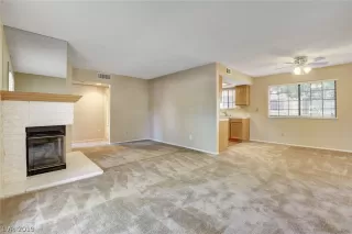 Photo #3: 2119282 Listing