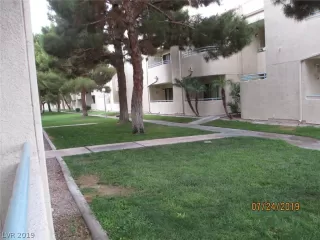 Photo #3: 2119286 Listing 