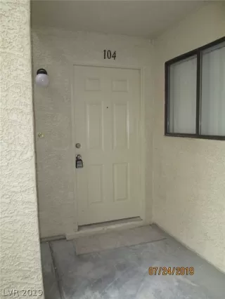 Photo #4: 2119286 Listing 