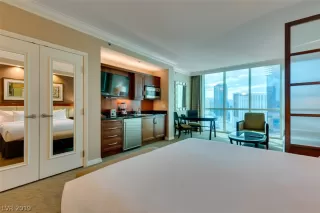 Photo #6: 2119291 Listing