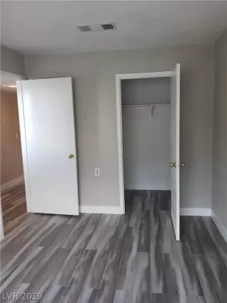 Photo #3: 2119294 Listing 