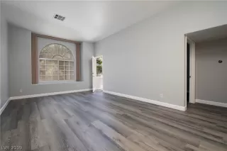 Photo #1: 2119342 Listing 