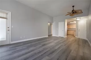 Photo #2: 2119342 Listing 