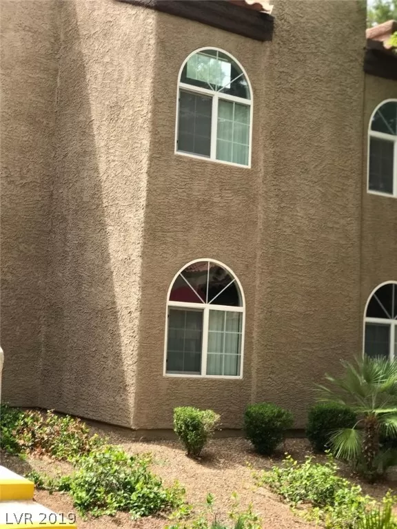 MLS: 2119388 Condo For Sale