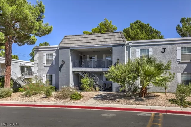 MLS: 2119424 Condo For Sale