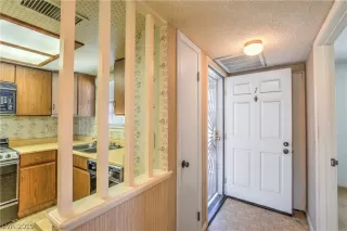 Photo #4: 2119424 Listing 