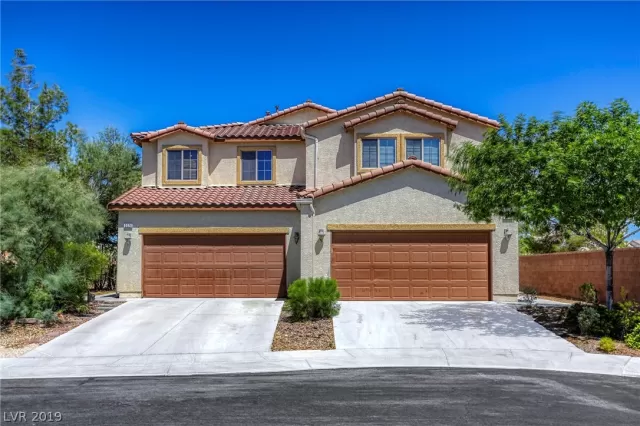 MLS: 2119485 Condo For Sale