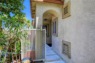 Photo #4: 2119485 Listing 