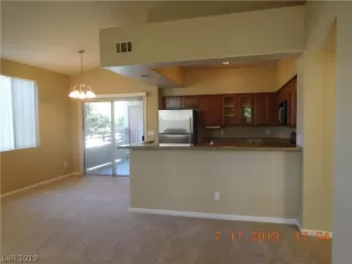 Photo #5: 2119558 Listing 