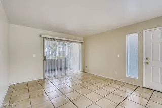 Photo #3: 2119602 Listing 