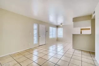 Photo #4: 2119602 Listing 