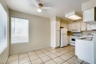 Photo #6: 2119602 Listing 