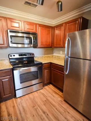 Photo #1: 2119729 Listing