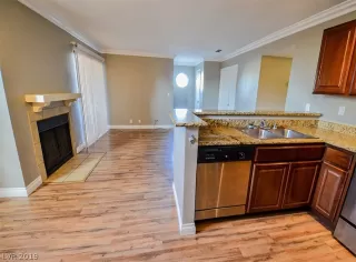 Photo #3: 2119729 Listing