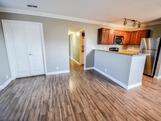 Photo #6: 2119729 Listing