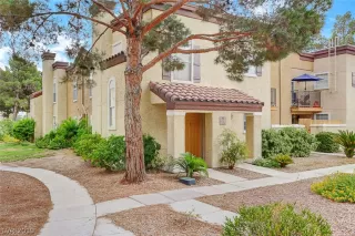 Photo #2: 2119744 Listing