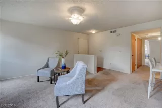 Photo #6: 2119758 Listing