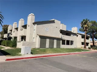 Photo #2: 2119773 Listing 