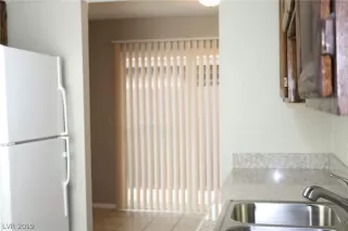 Photo #3: 2119804 Listing