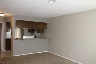 Photo #6: 2119804 Listing